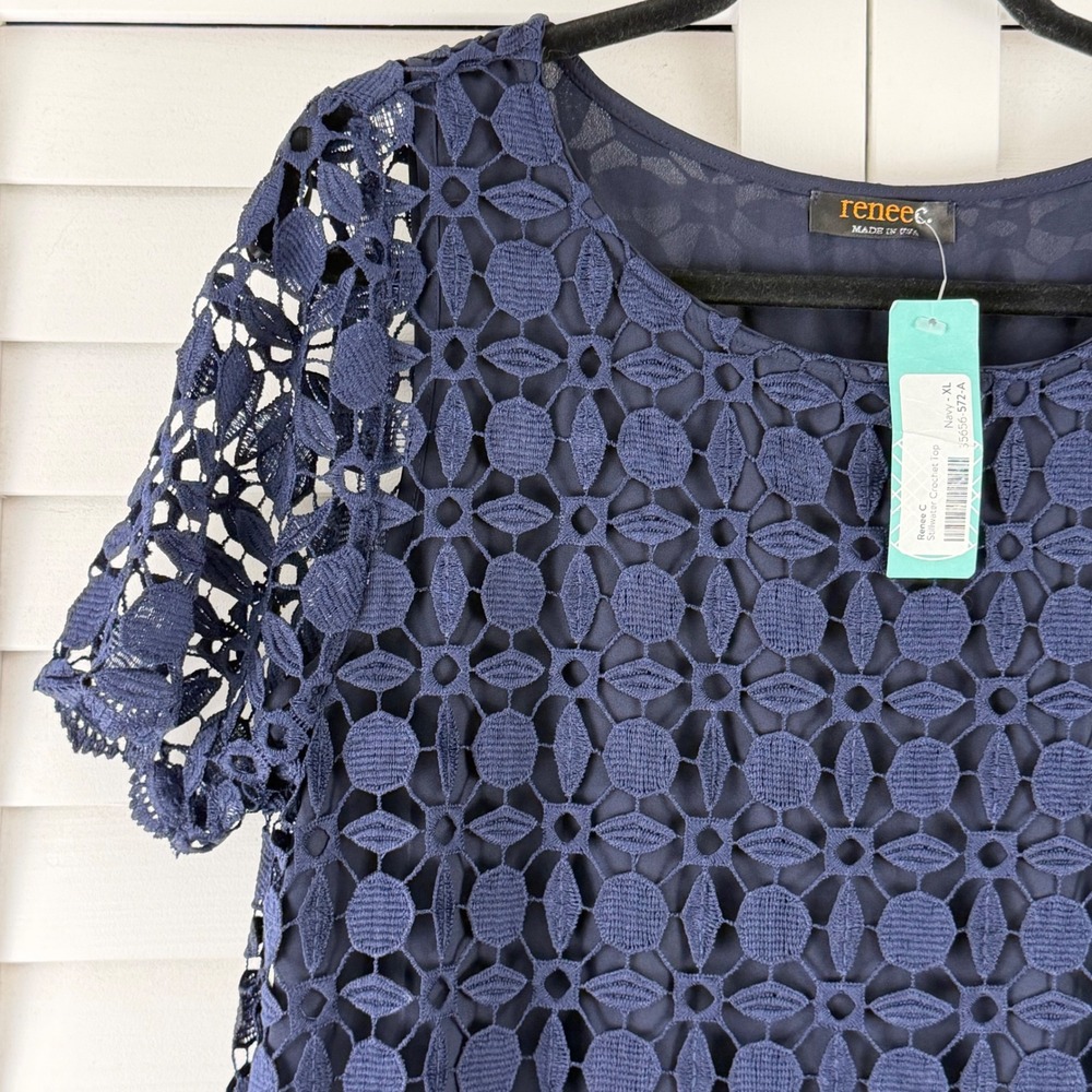 Renee C Crochet Top Women XL Navy NEW Short Sleeve Geometric Lace Blouse - Picture 2 of 16